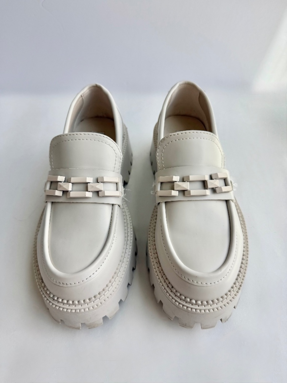 Steve Madden Chunky Platform Loafers Cream Size 6 Lug Sole Trendy